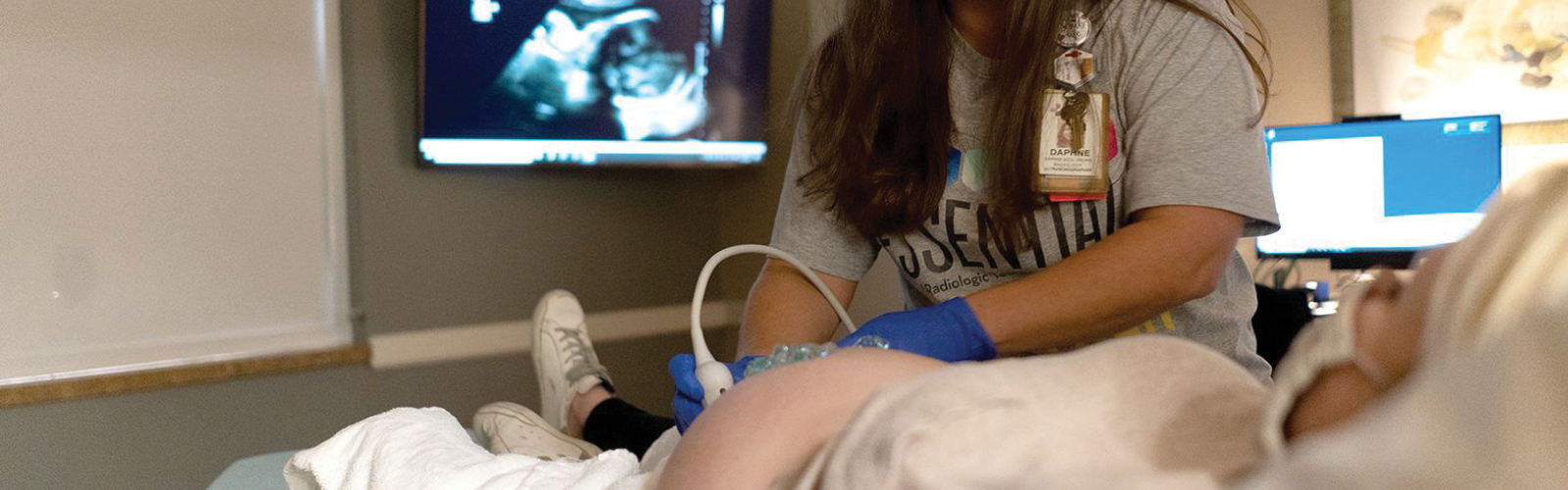 patient receiving sonogram